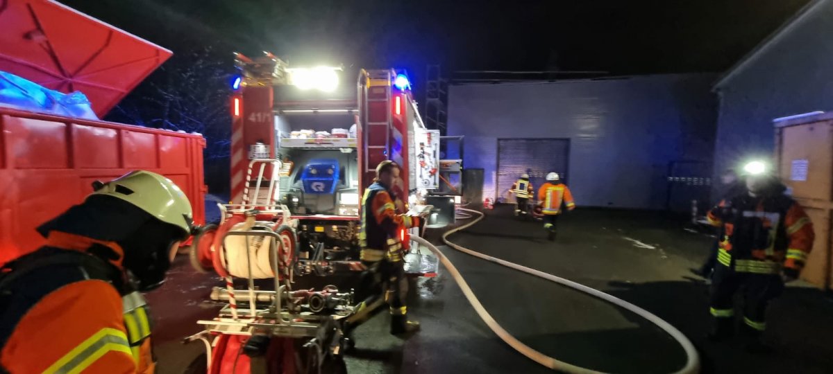 Maschinenbrand in örtlichem Industriebetrieb